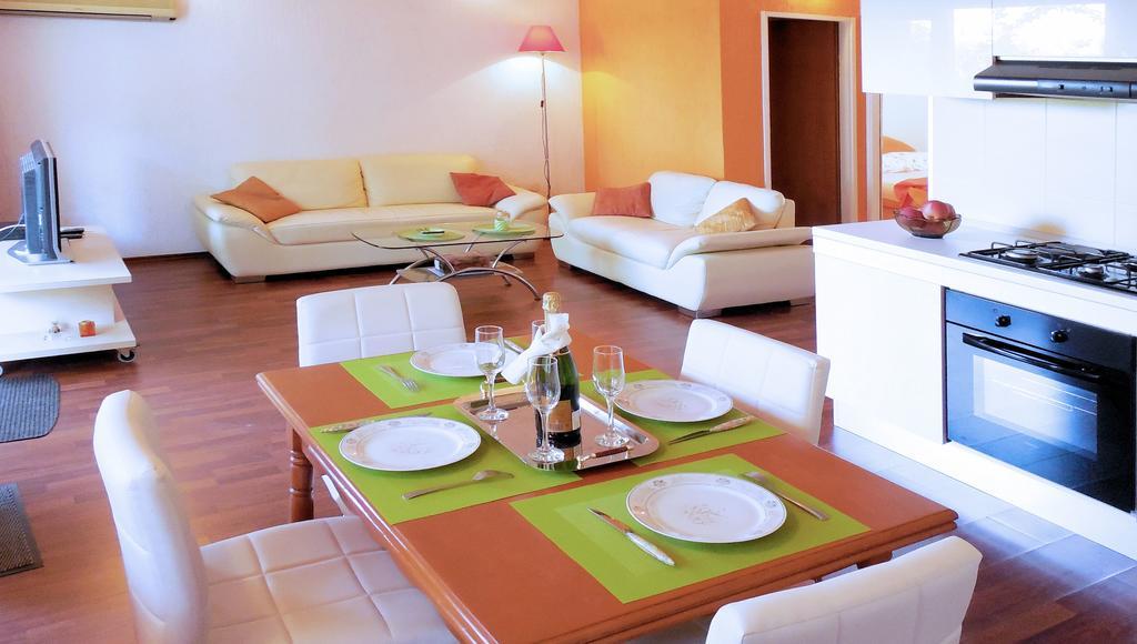 Orange Bamboo Suite Split Buitenkant foto